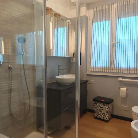 アパート Hostdomus - Miro *