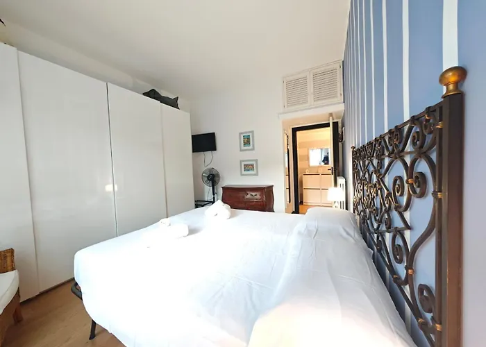 Hostdomus - Miro * Finale Ligure