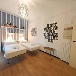 Hostdomus - Miro *
