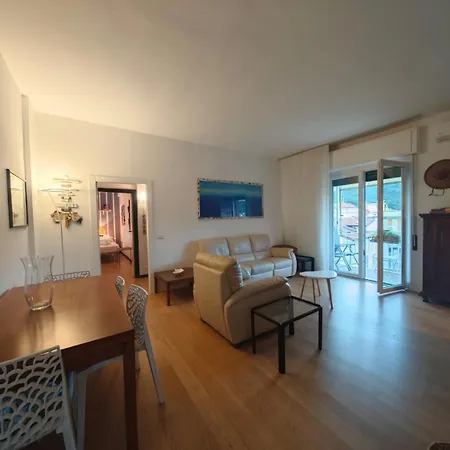 Apartment Hostdomus - Miro Finale Ligure
