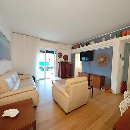 Hostdomus - Miro Apartment *